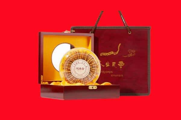 收购资讯:大埔县回收冬虫夏草是按克吗